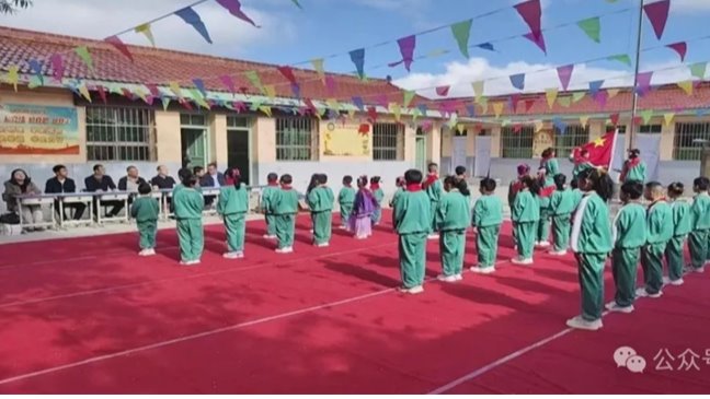 情暖六一 愛心助學(xué)——甘肅金控集團(tuán)駐村工作隊開展“六一”慰問活動