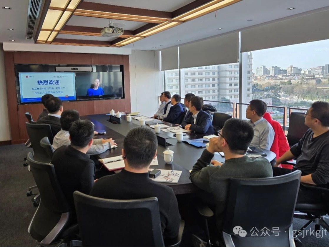 企業(yè)動態(tài) | “跑市場 學先進 謀合作” 隴原租賃赴慶陽、西安等地開展業(yè)務(wù)交流